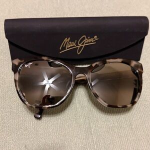 Alulu Women's Tortoise Sunglasses